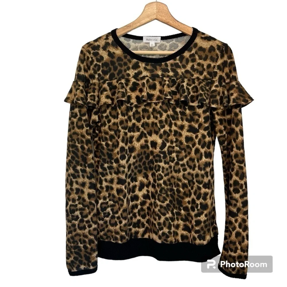 Hailey and Co. Emmy Leopard Print Black Ruffle Long Sleeve Blouse Top Size M - Picture 1 of 5